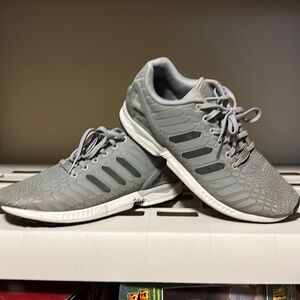 adidas gazelle silver green womens Adidas Youth ZX Flux Xeno (Core Black)  Extra Butter
